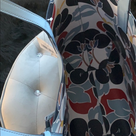 Brand new Kate Spade bag for everyday - Picture 3 of 3